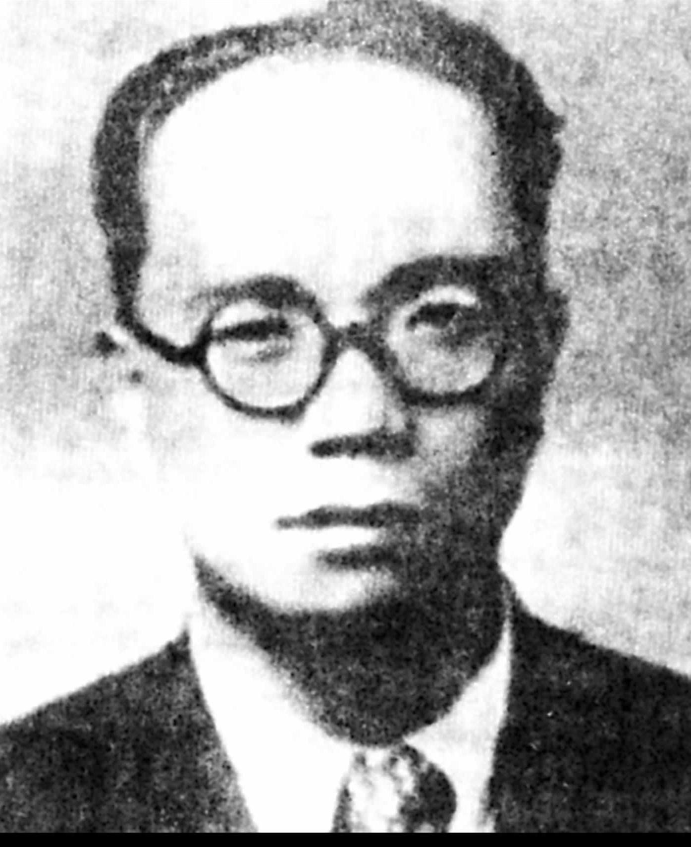 东北抗日联军第三路军政委：冯仲云