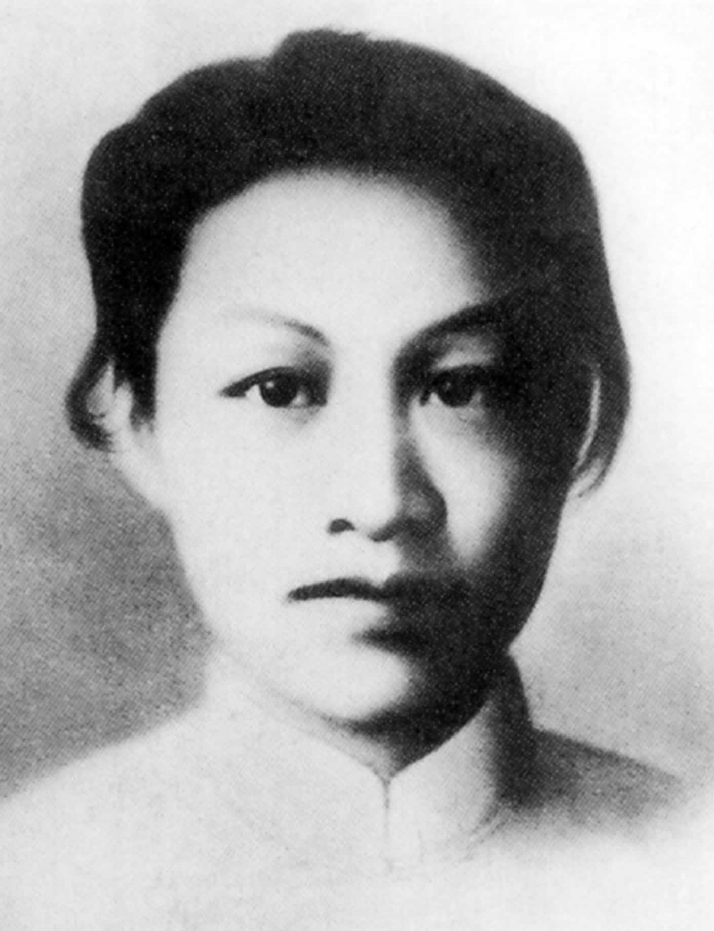 东北人民革命军第三军二团政治委员：赵一曼